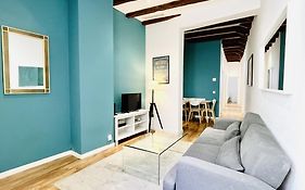 Dplace To Be - Amazing Apartments In Historic Center